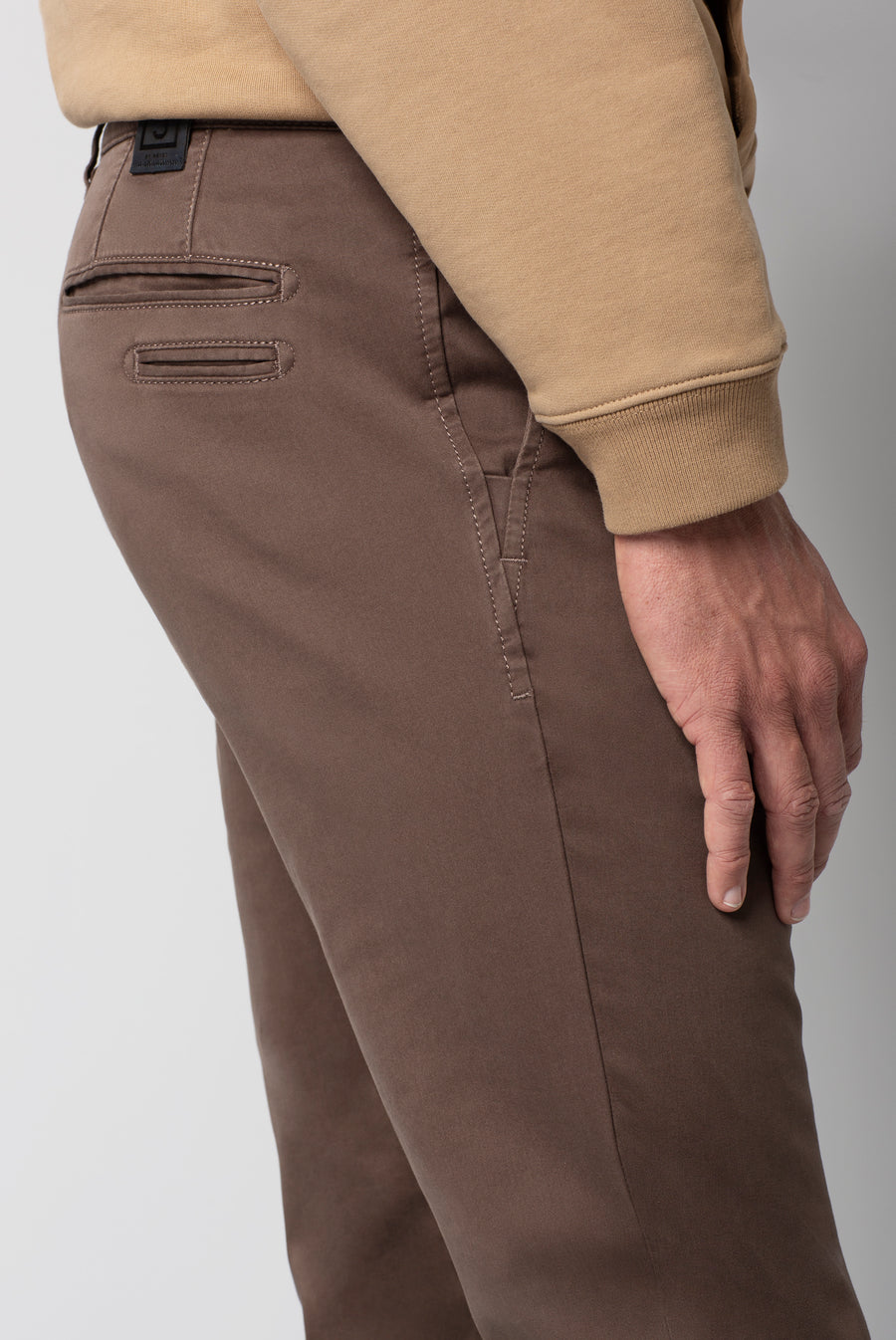 FIT 9-6106 HIGH PERFORMANCE CHINO