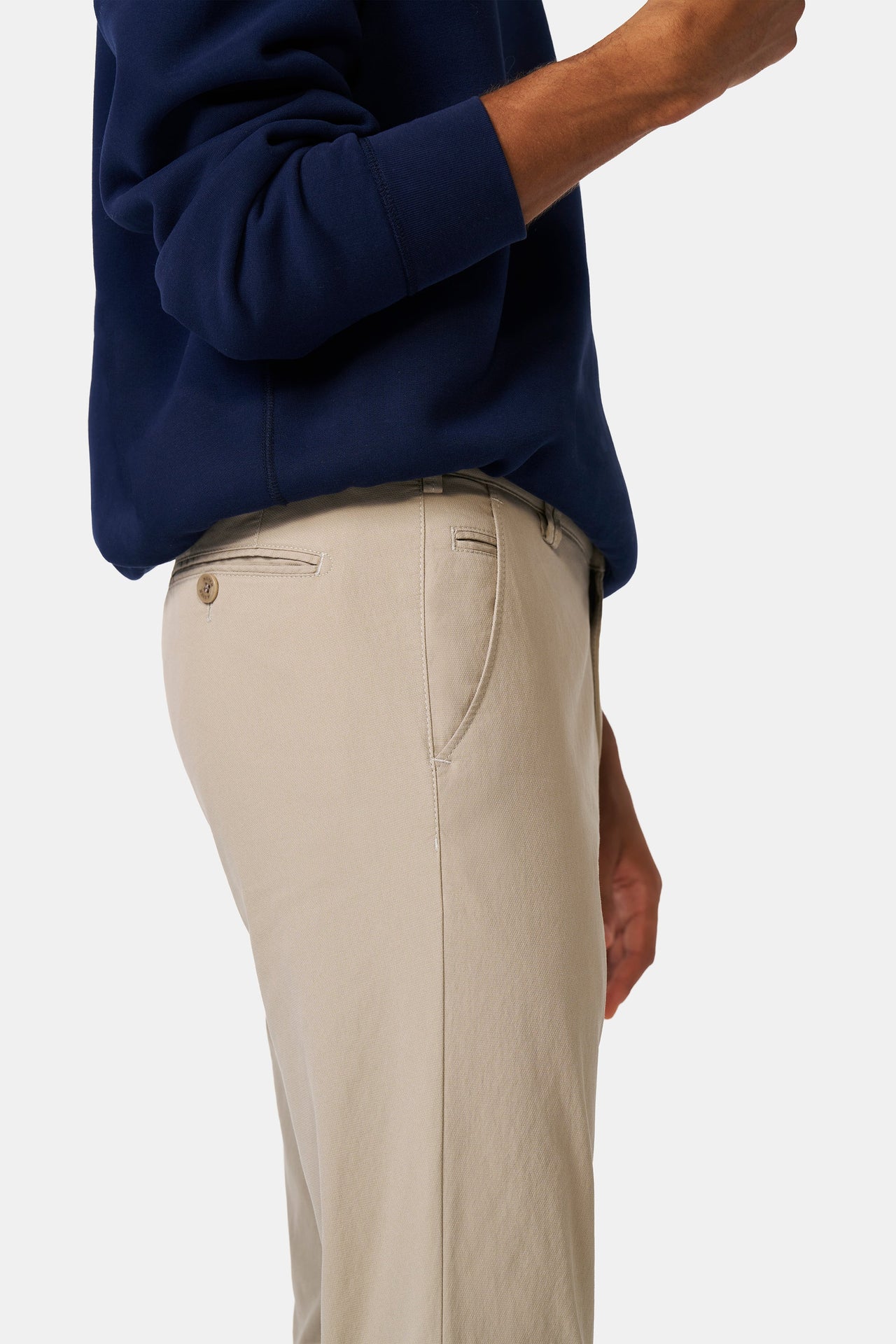 Bonn 1-8123 ACTIVE ∙ MICROFANCY