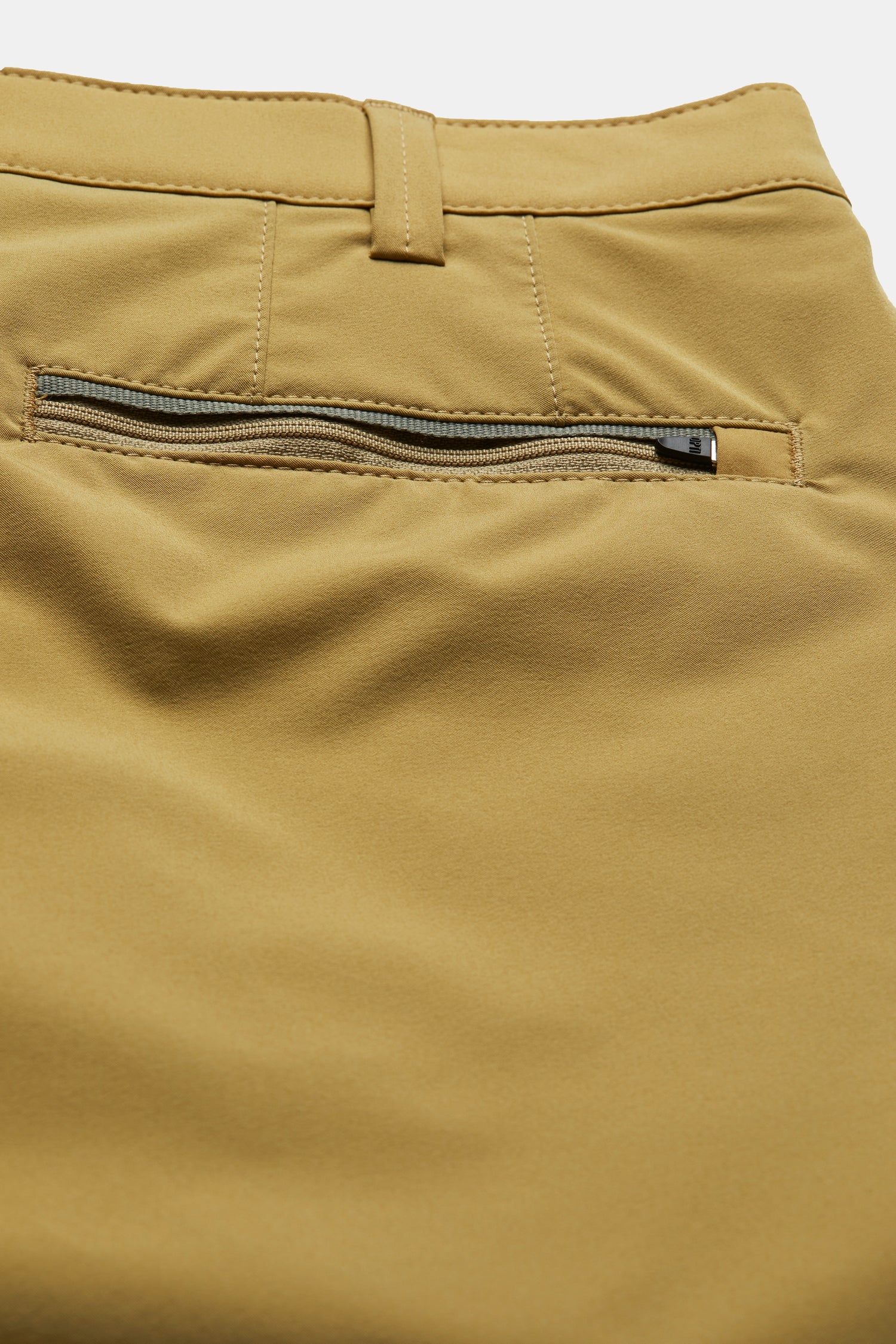 B-Arran 1-8070 ACTIVE • SHORT